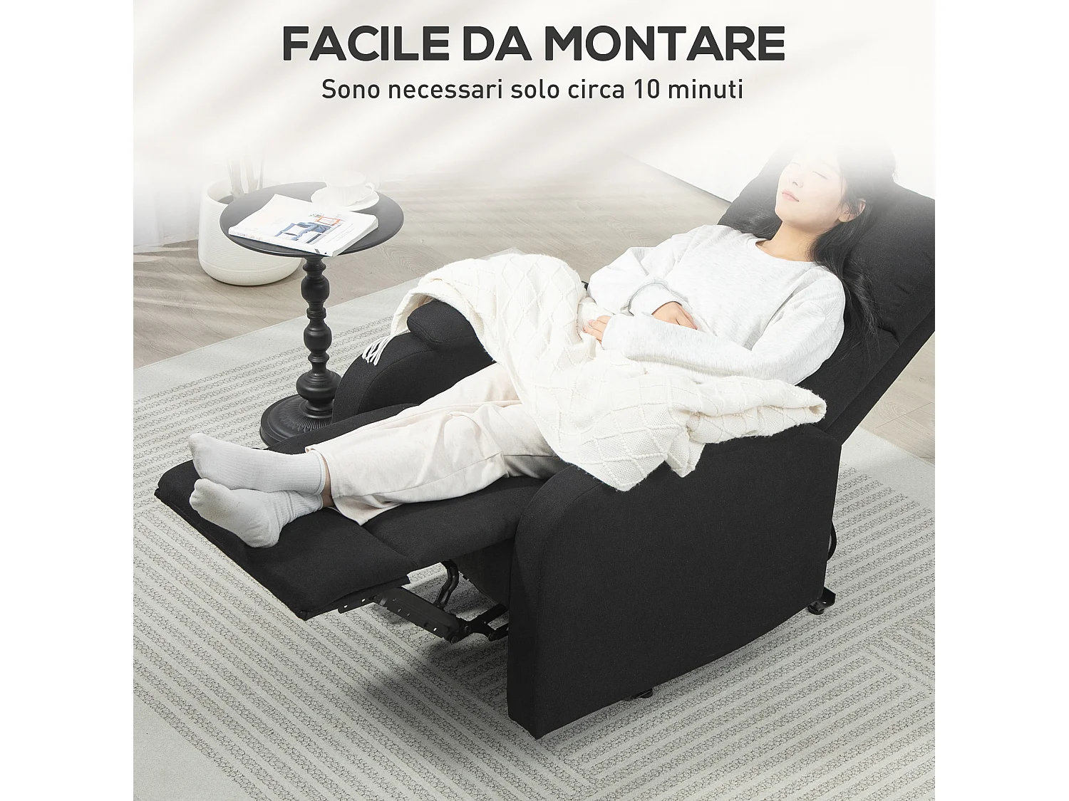 Poltrona reclinabile manualmente con poggiapiedi in tessuto nero