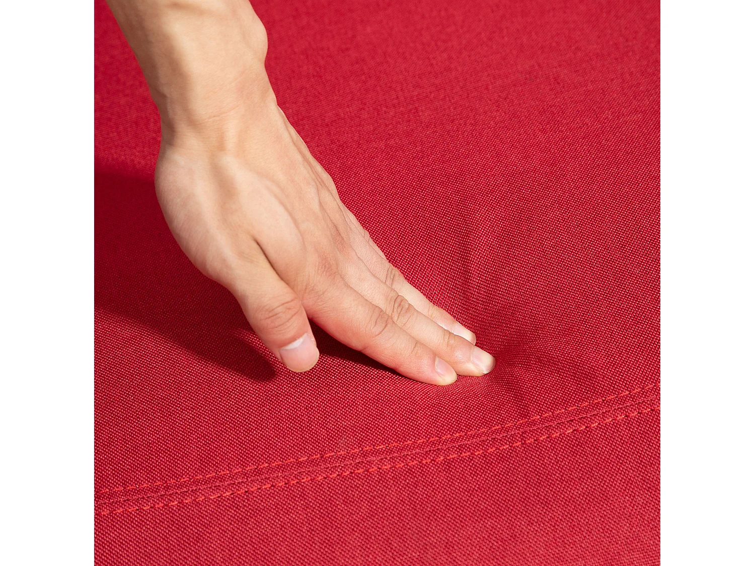 Poltrona relax reclinabile con poggiapiedi in tessuto rosso