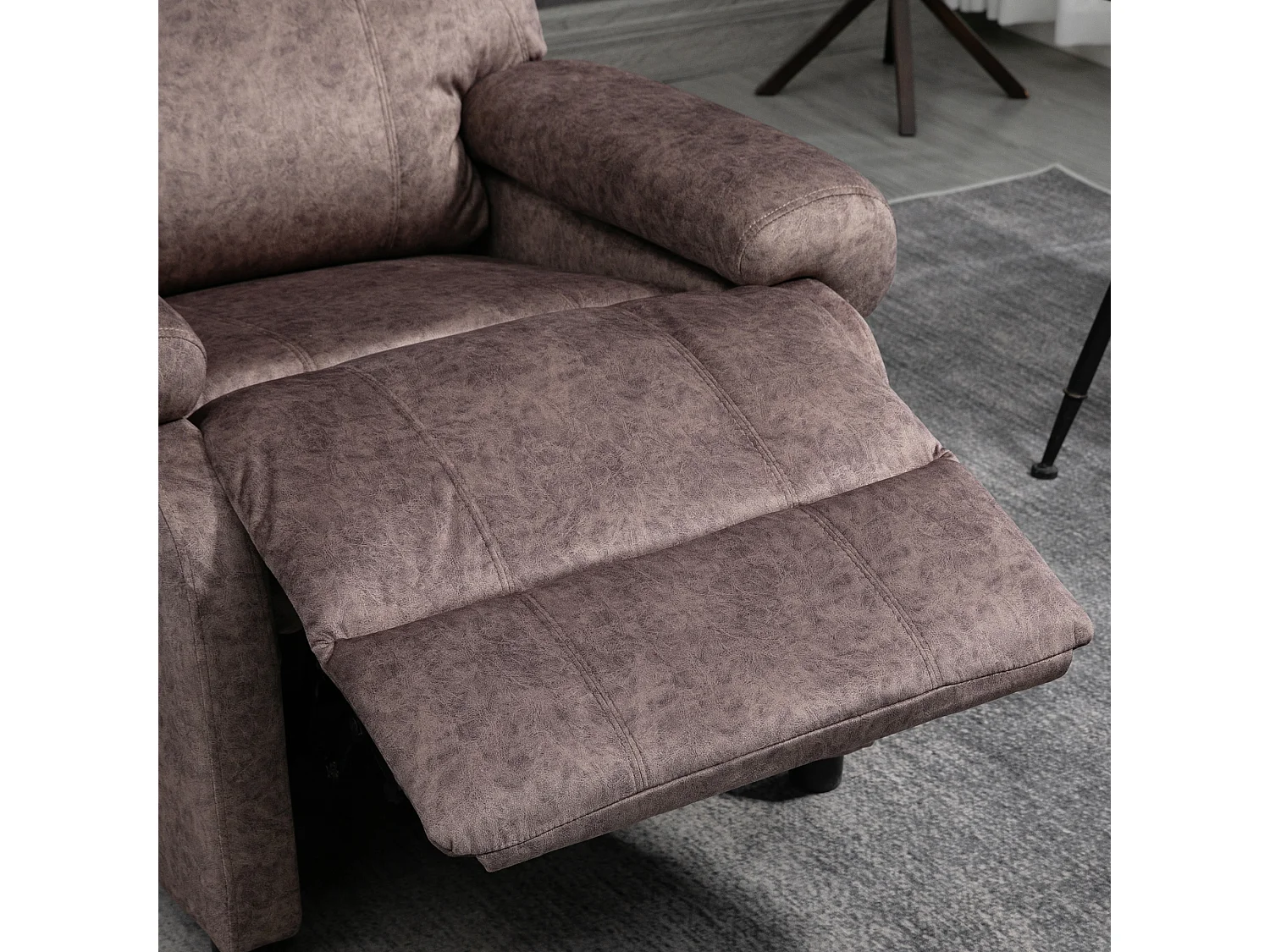 Poltrona relax reclinabile manualmente in tessuto e imbottita