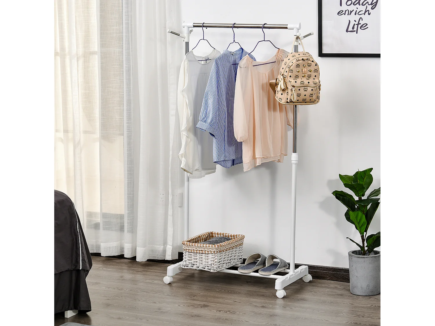 Appendiabiti stender ad altezza regolabile con 4 rotelle