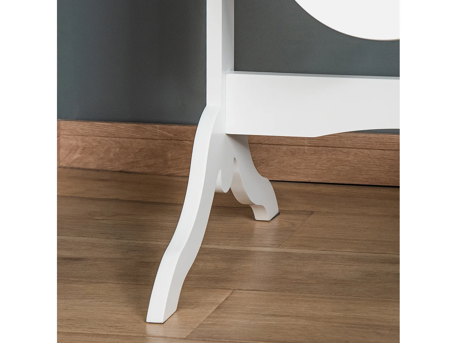 Specchio da terra a figura intera con cornice ovale inclinabile