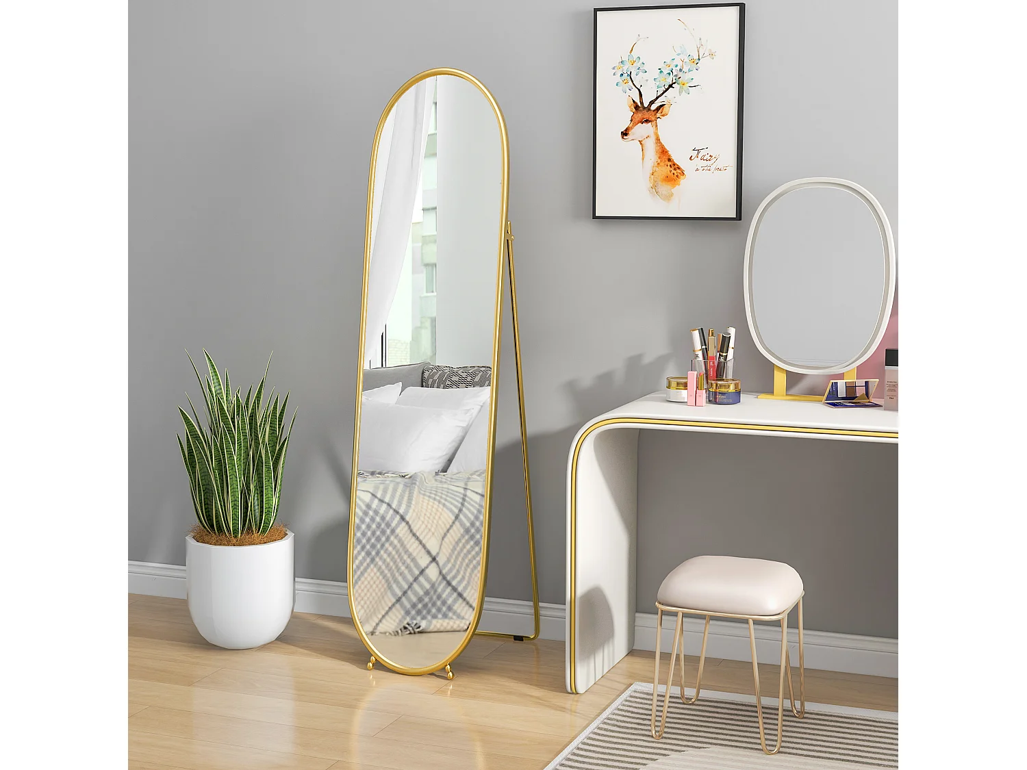 Specchio verticale ovale da terra con supporto oro