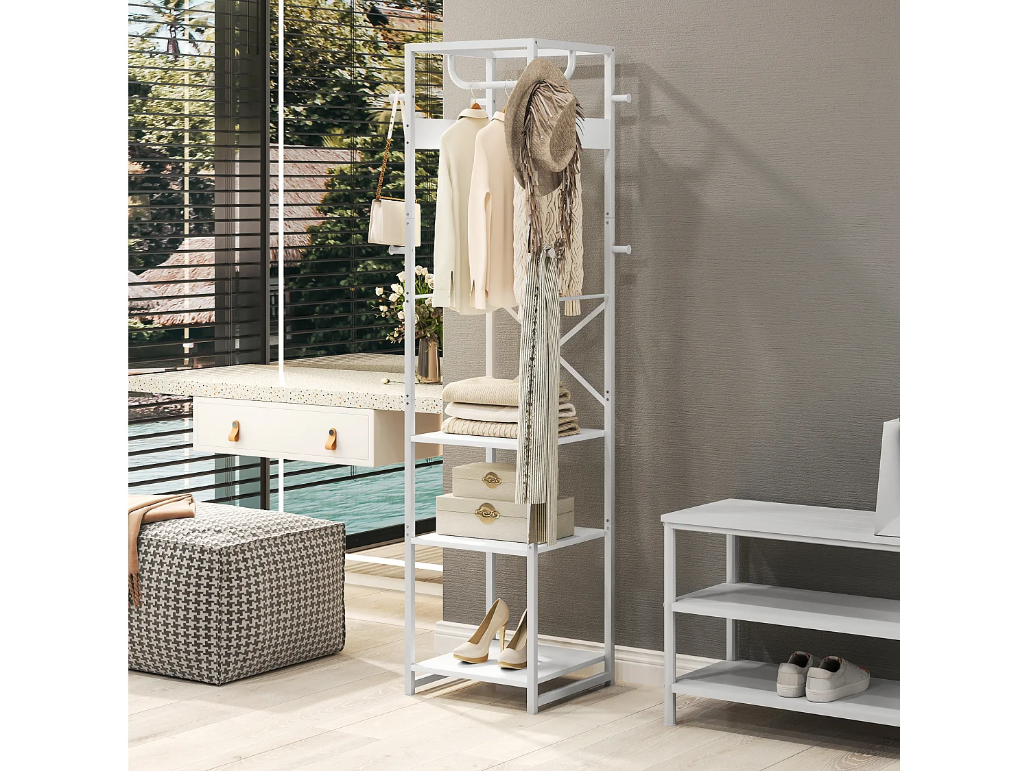 Appendiabiti da terra con asta e 2 ripiani in mdf e acciaio bianco