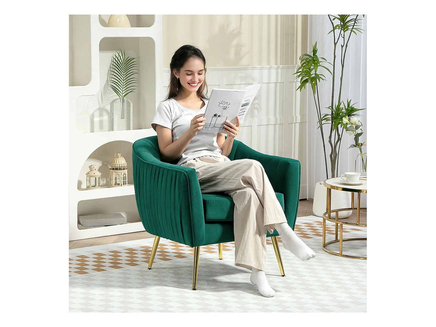Poltrona da salotto design moderno con gambe in metallo verde