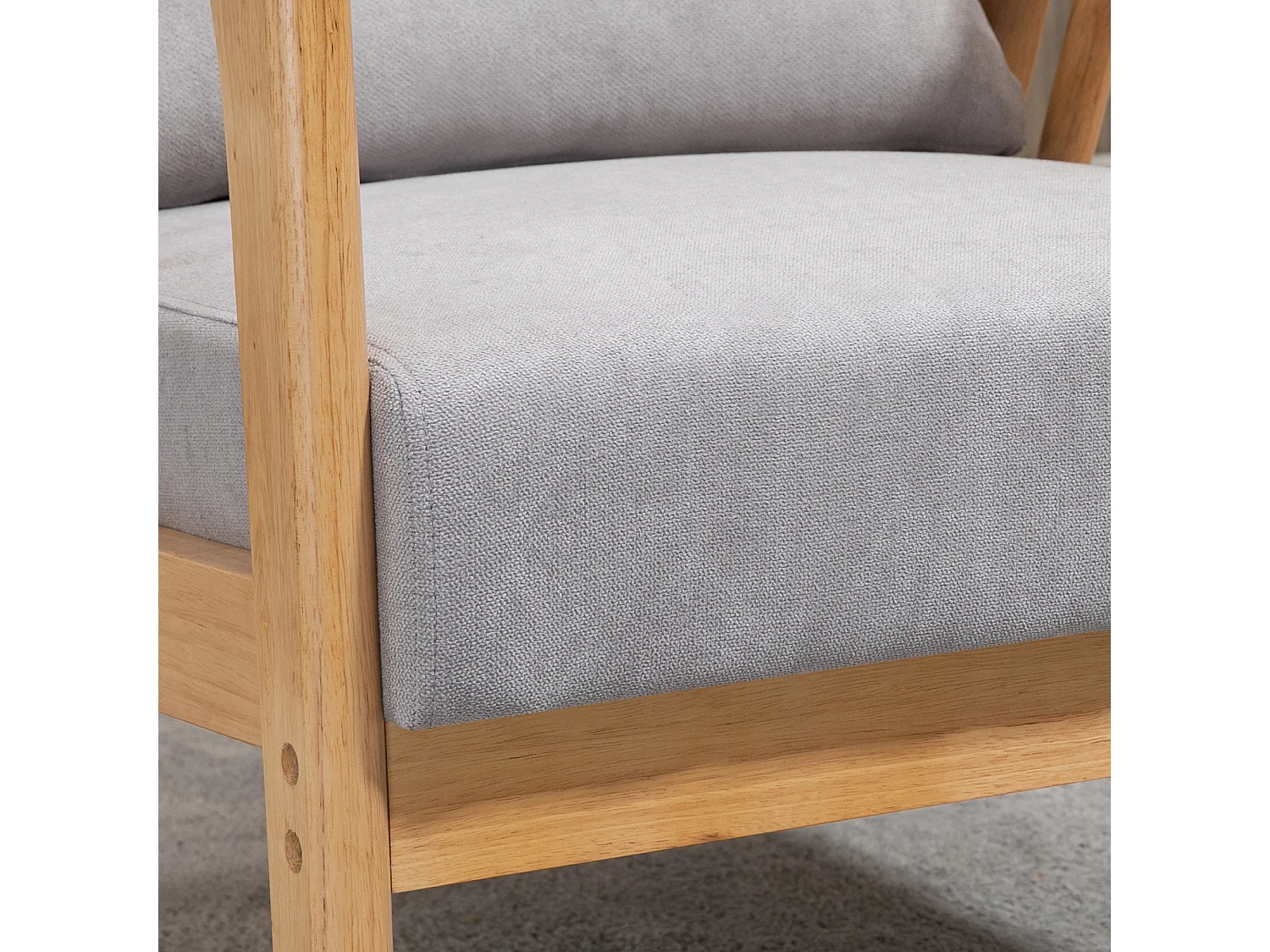 Poltrona moderna in legno con rivestimento vellutato grigio