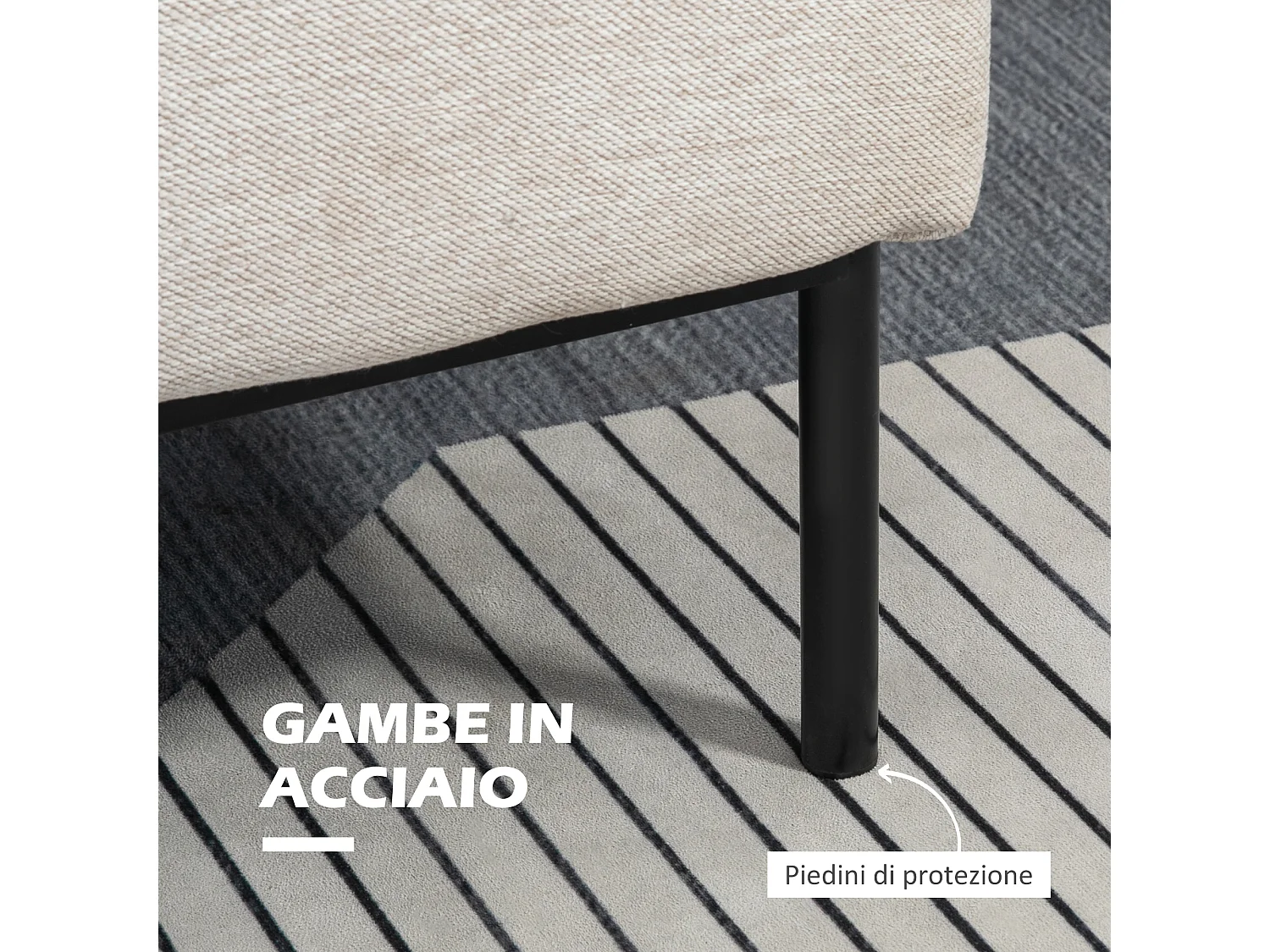 Poltrona moderna d'arredo con schienale imbottito e cuscino crema