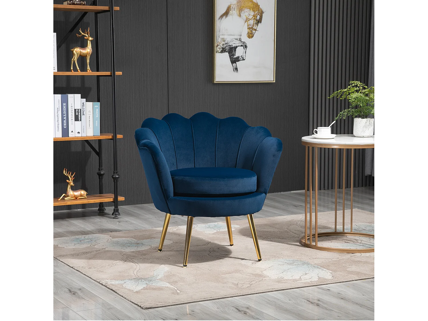 Poltroncina vintage di design da camera in velluto blu