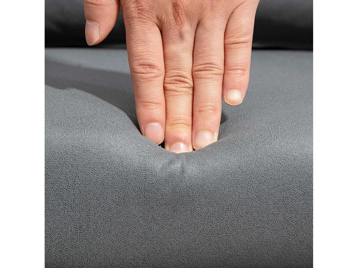 Sedia ufficio girevole con altezza regolabile e cuscino grigio