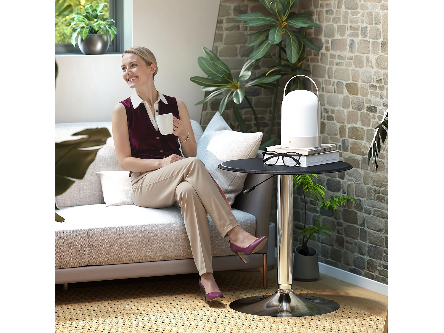 Tavolino da bar cromato regolabile con sistema lift up in pvc nero