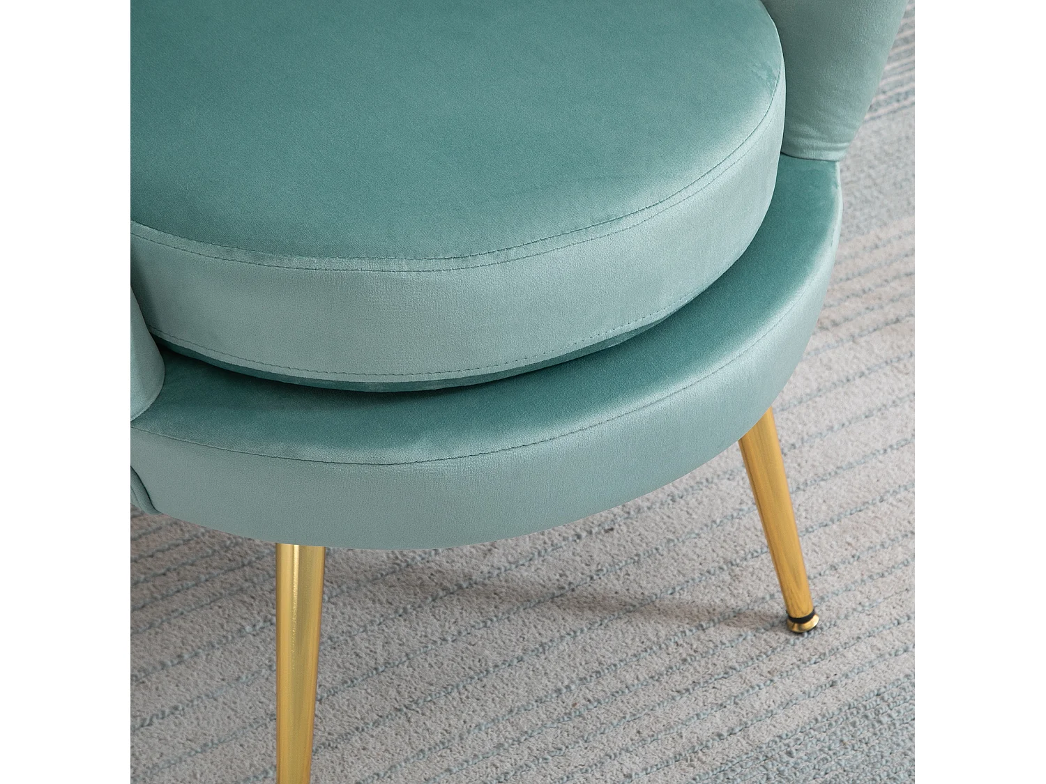 Poltroncina vintage di design da camera in velluto verde