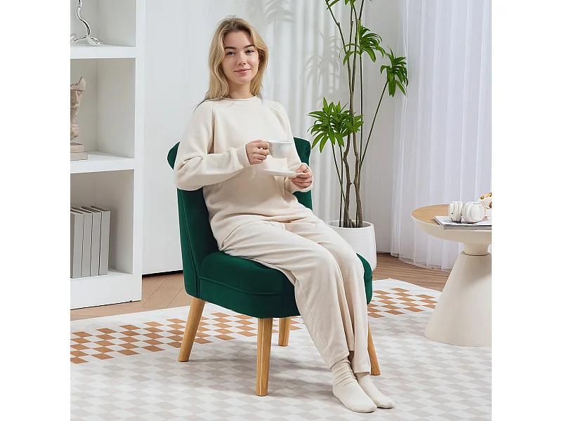 Poltrona per salotto imbottita e trapuntata a bottoni in velluto verde