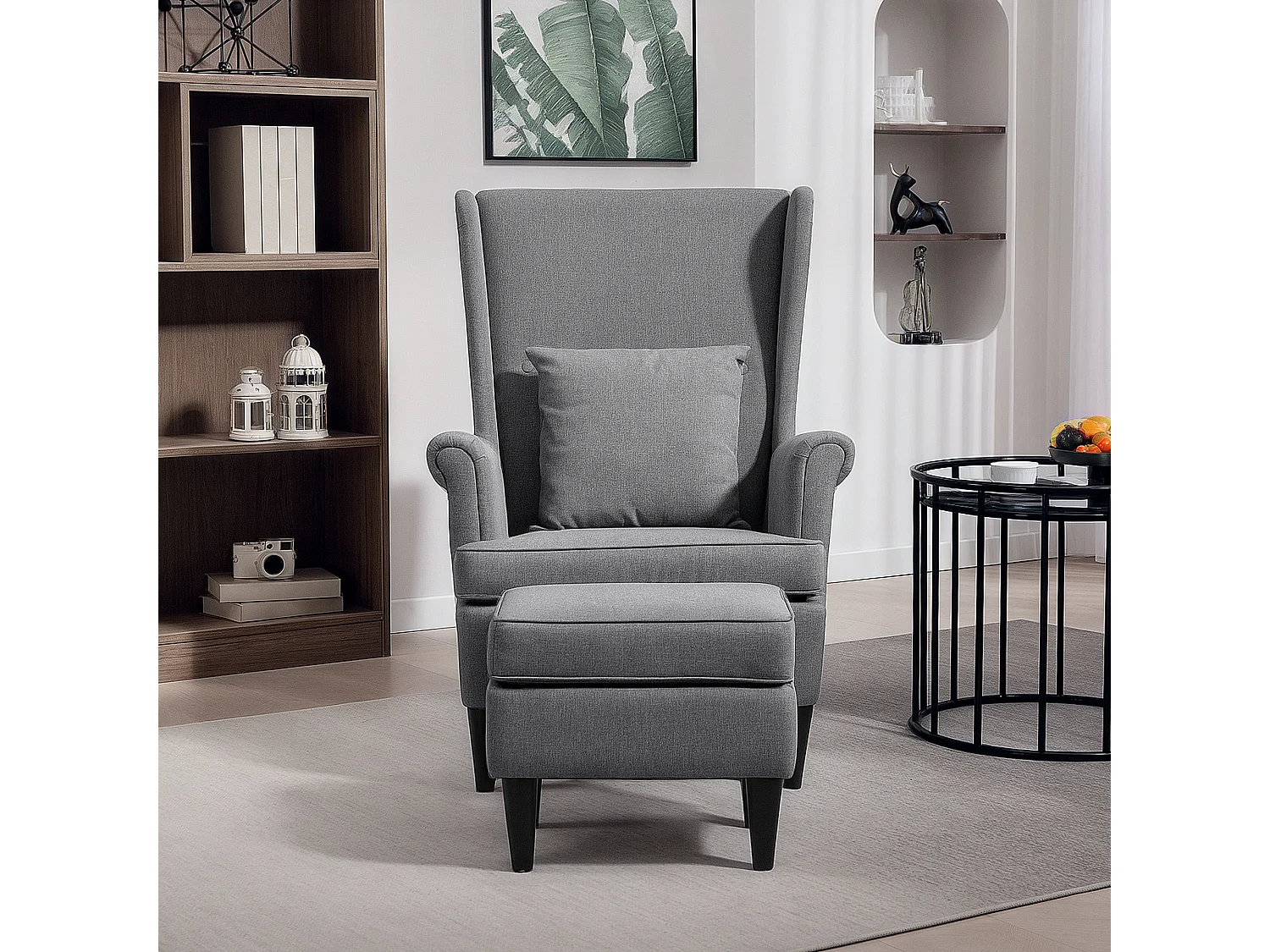 Poltrona da camera con pouf schienale alto e cuscino in tessuto grigio