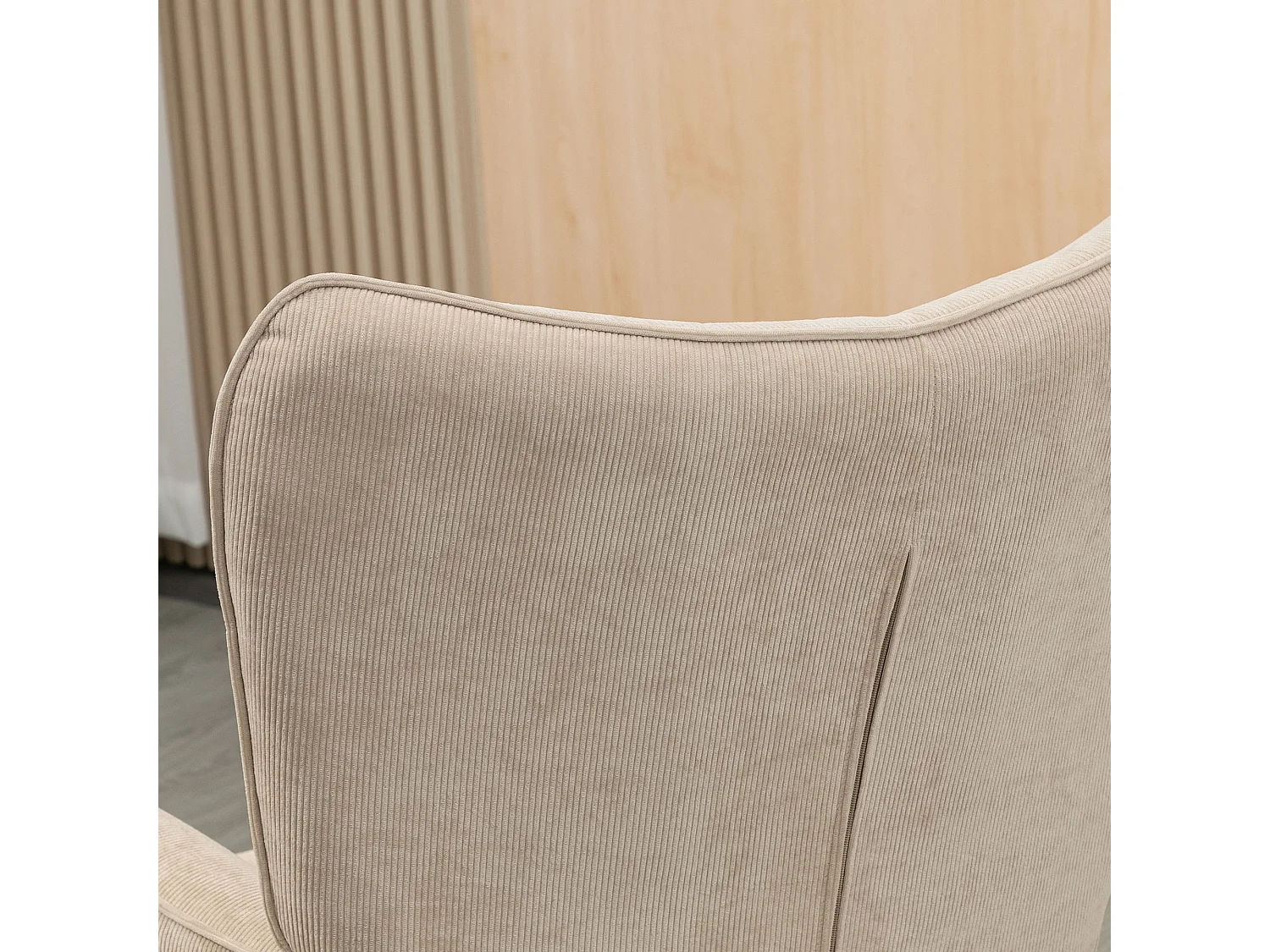 Poltrona relax con pouf poggiapiedi in velluto a costine beige