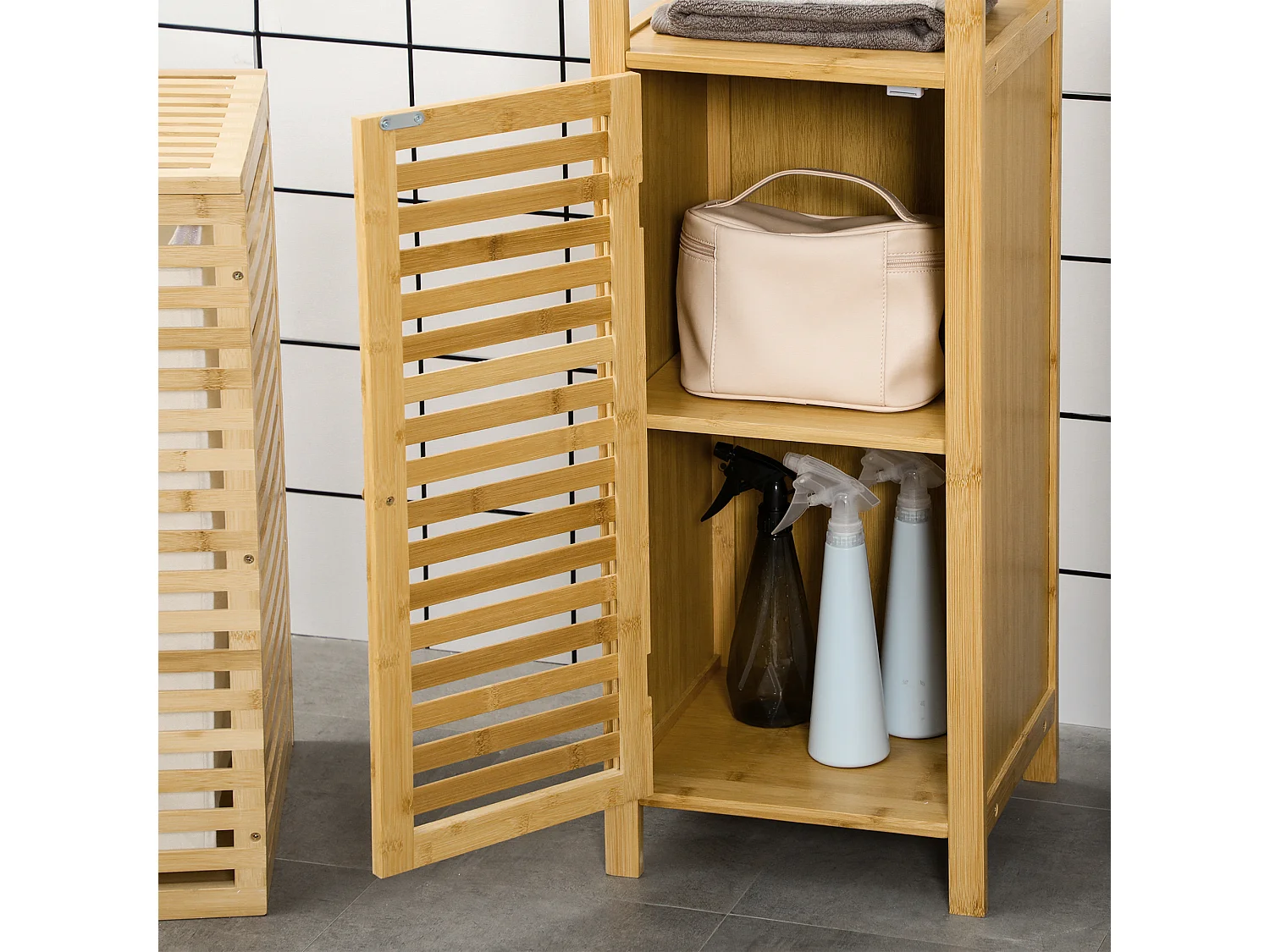 Armadietto bagno con 2 ripiani aperti e armadietto 2 livelli