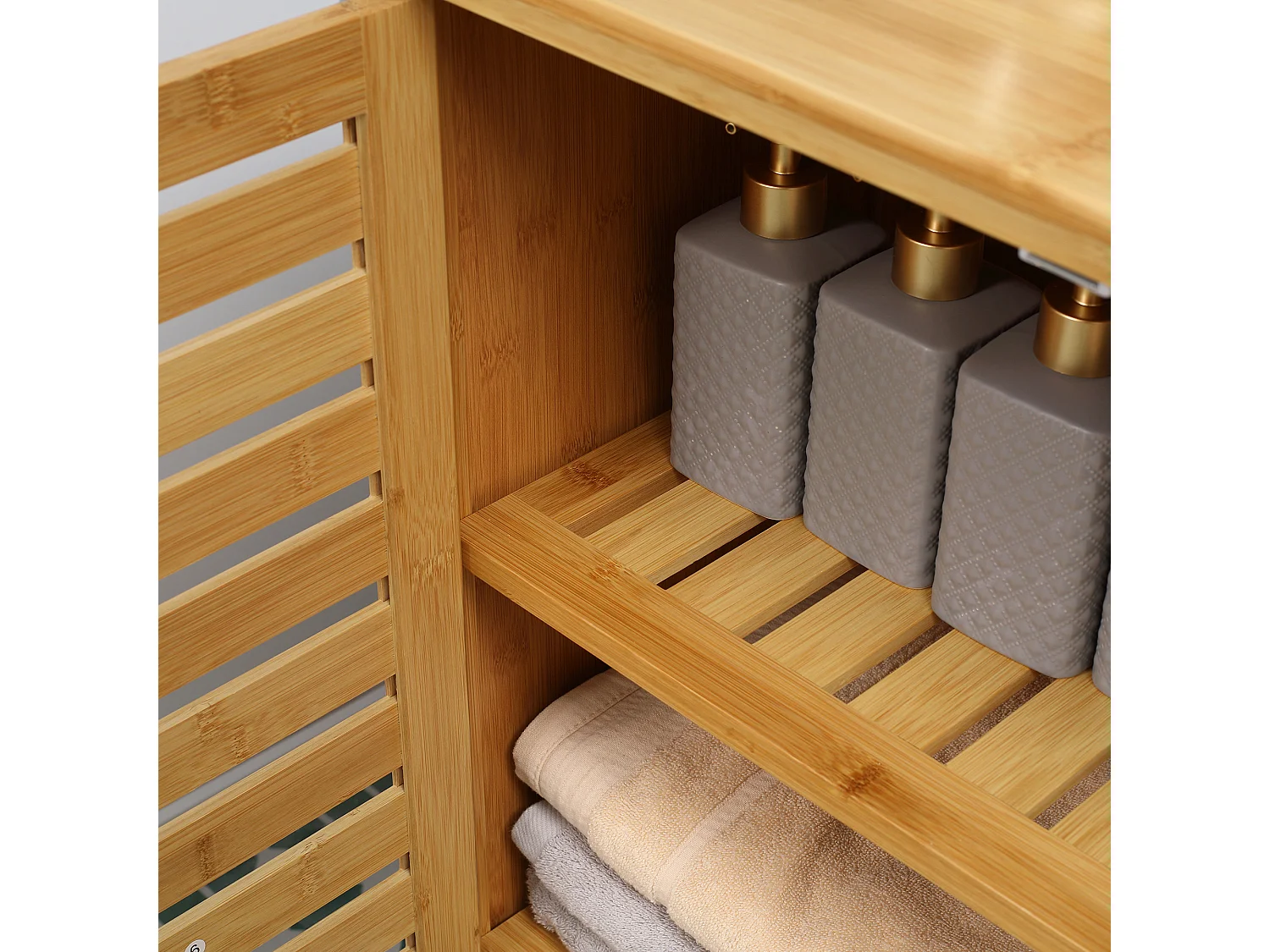 Mobile bagno salvaspazio a 2 ante con 2 ripiani in bambù