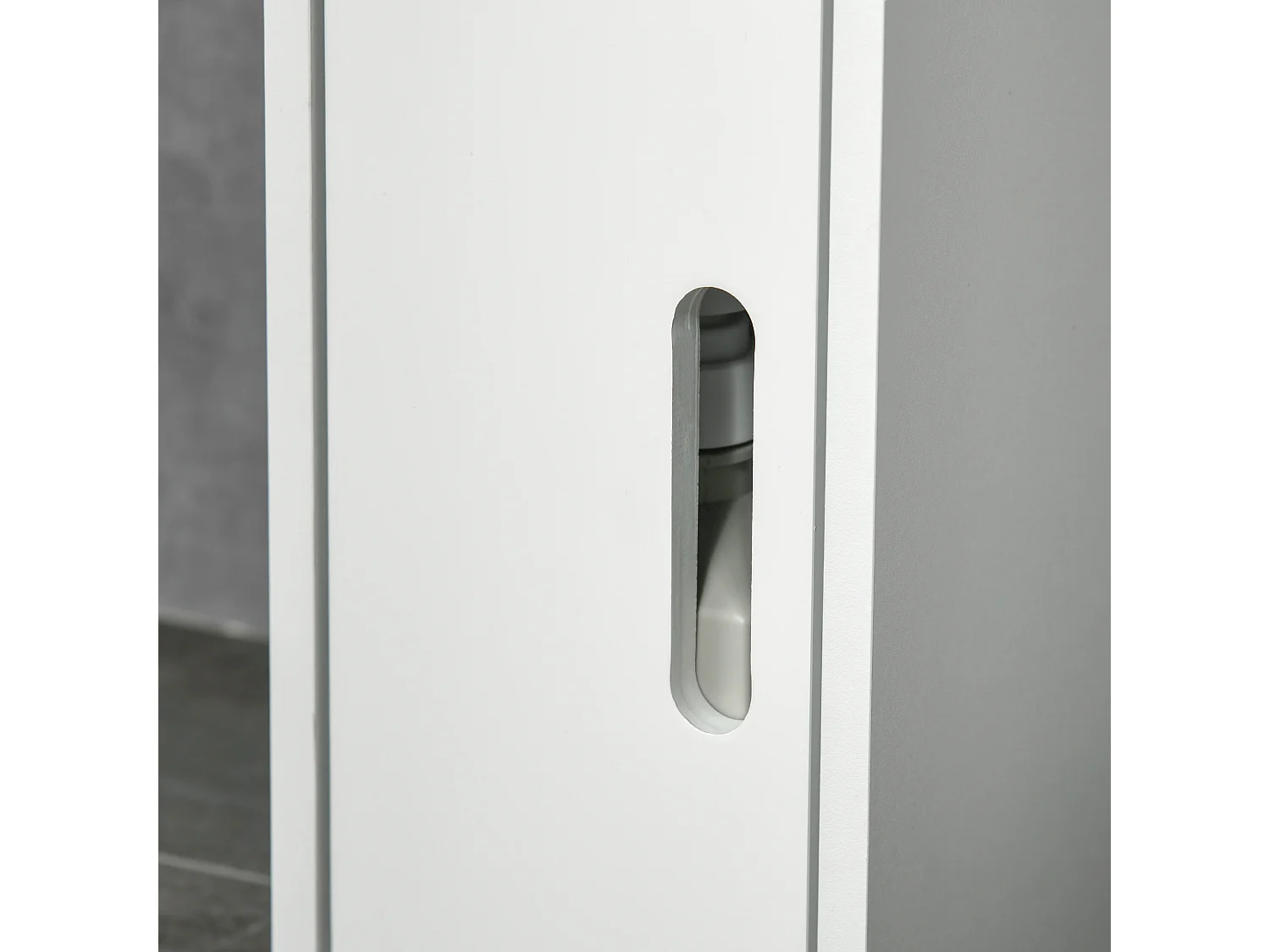 Mobile bagno alto con mensole e armadietti in legno bianco