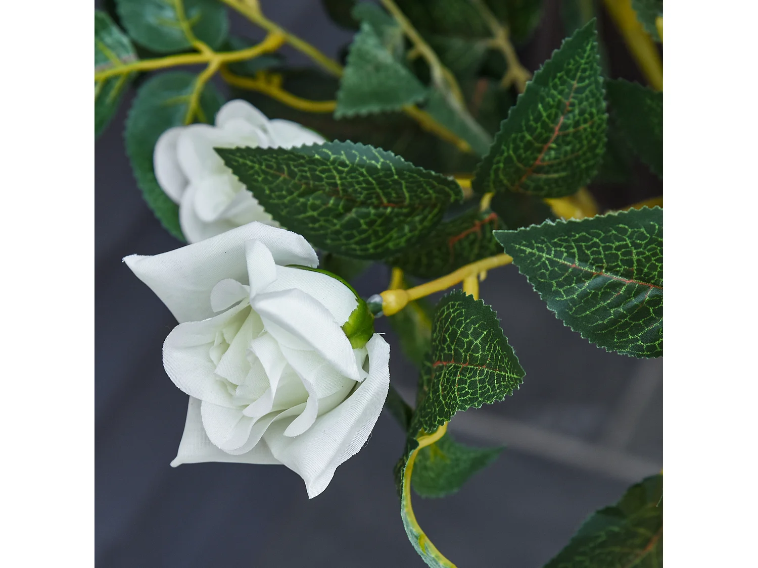 Plantes artificielles Roses, plastique, vert, avec pot en ciment (18x18x90 cm)