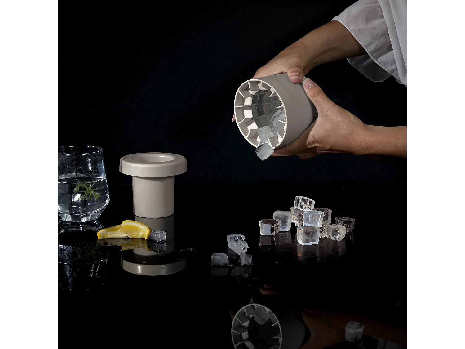 Moule à Glaçon Mini Cube M12 Révolutionnaire pour Rafraîchir vos Cocktails!