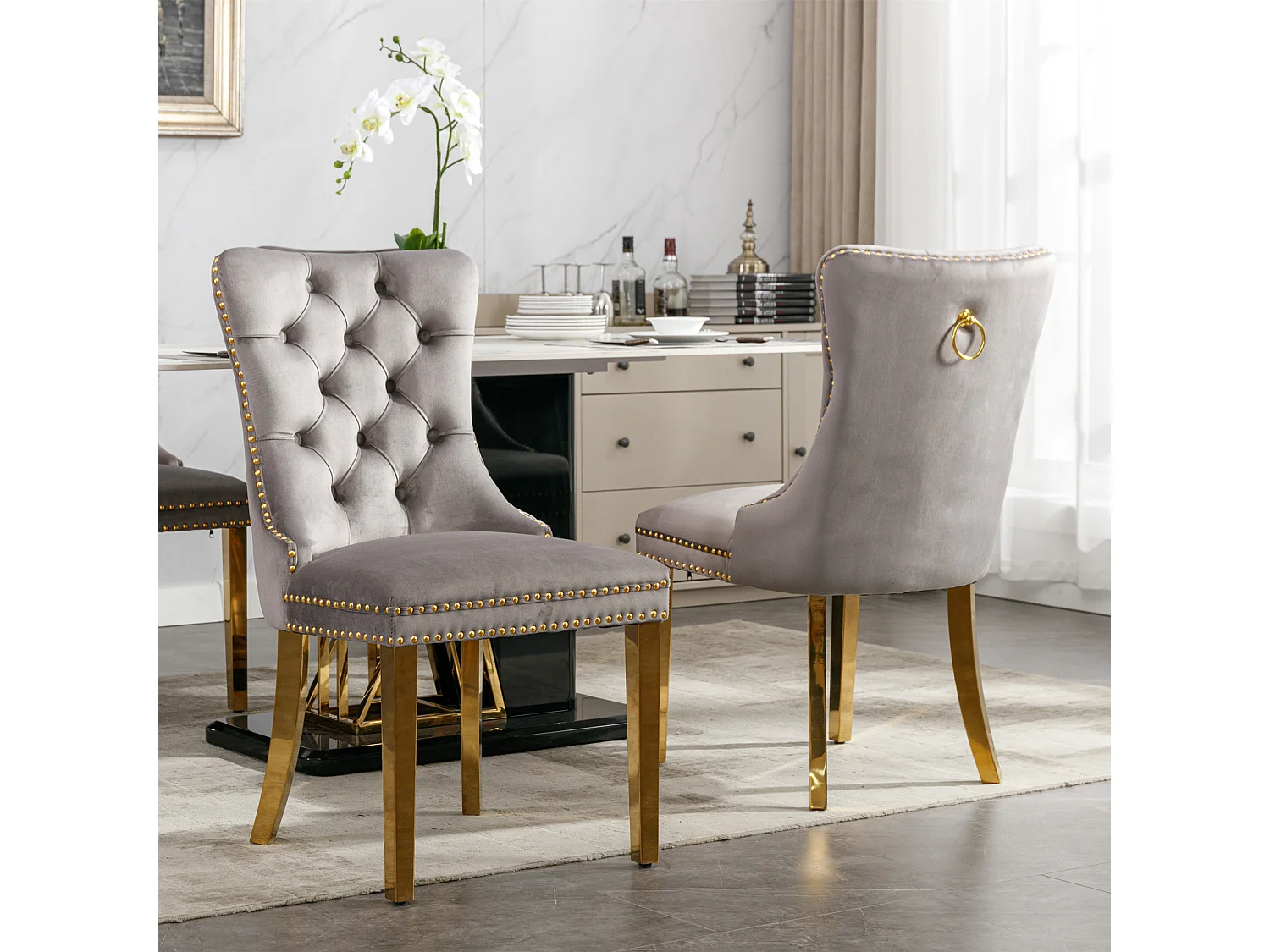 Moderne eetkamerstoel, grijs fluweel, houten poten, decoratieve nagels, set van 2 (65x50x95 cm)