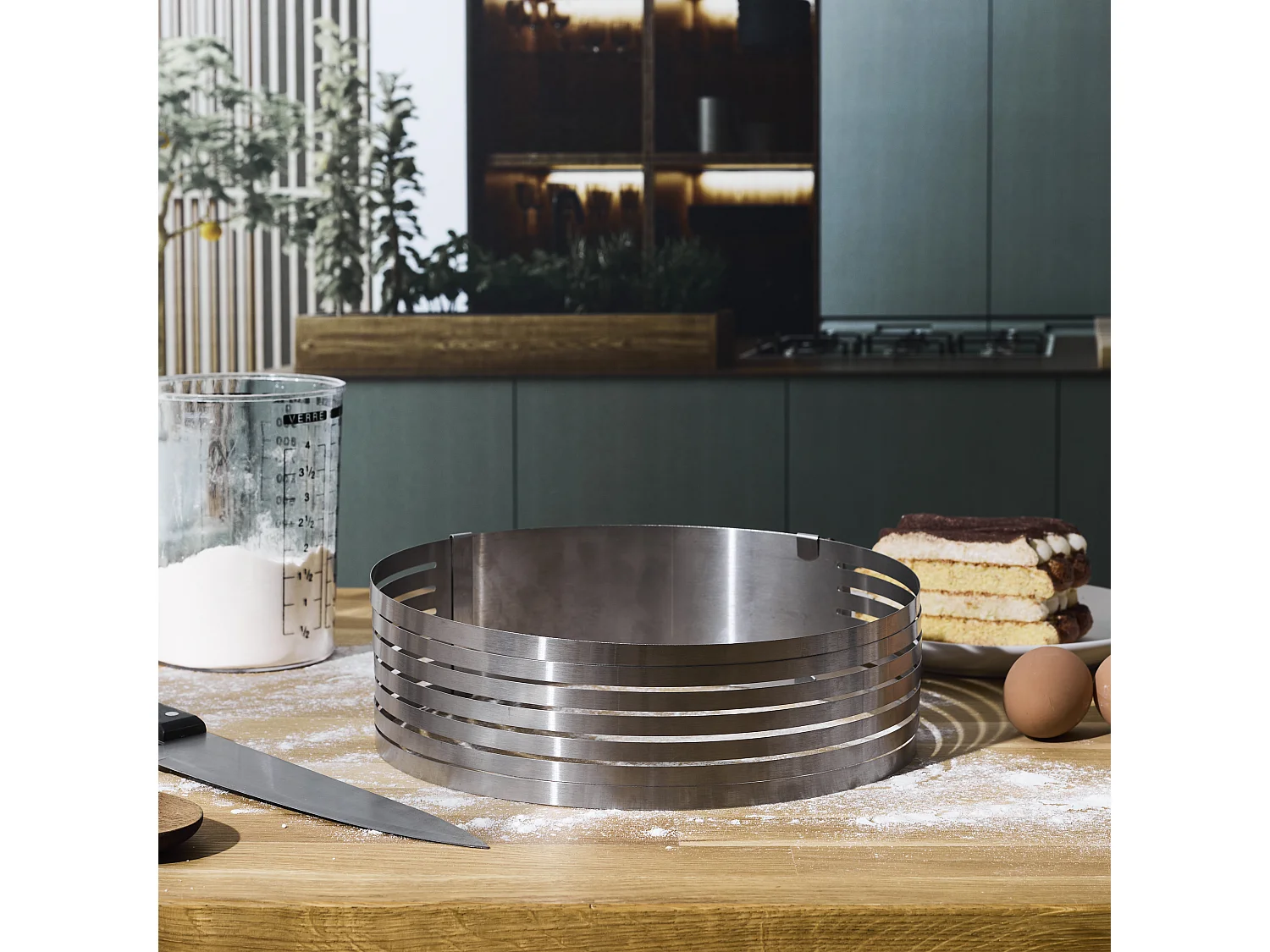 Cercle à Trancher Génoise Réglable M8 Inox 6 Fentes Pré-découpées Diamètre 24-30cm