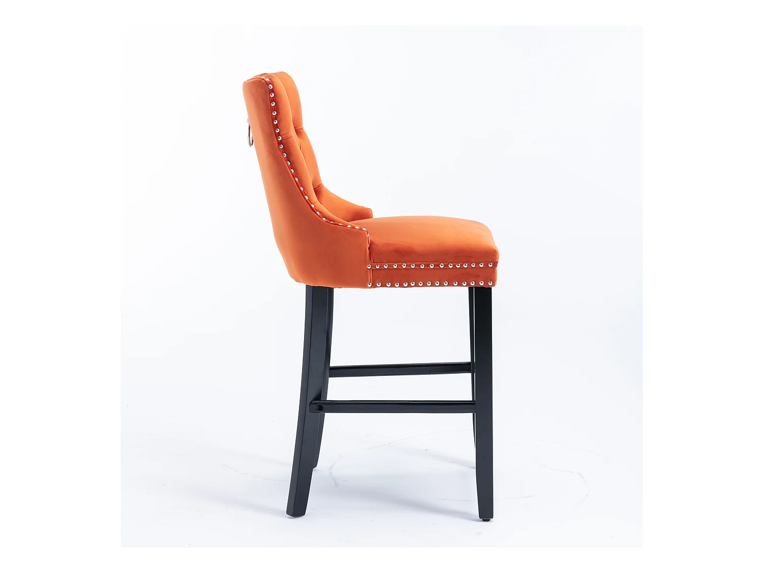 Moderne barkruk, gestoffeerd, massief hout, houten onderstel, chromen klinknagels, fluweel, oranje (60x50x103 cm)