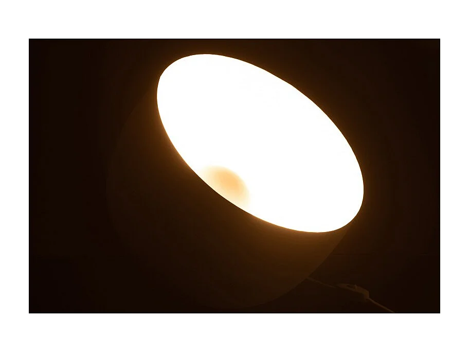 Lámpara de mesa de metal blanco 35x35x32 cm