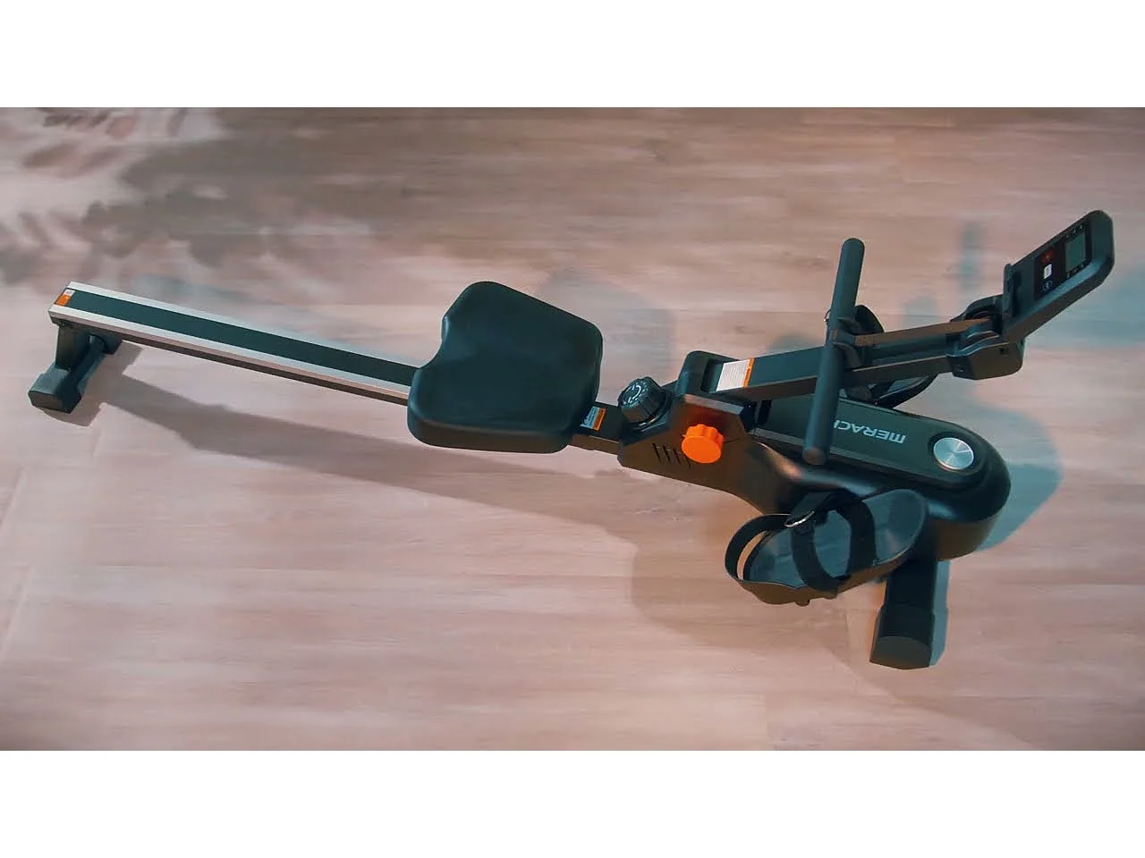 MERACH roeimachine voor thuis - met 16-staps Stil magnetisch systeem - Haai-ontwerp - LCD-monitor Exclusieve app - Compatibel met Kinomap - Full-body training