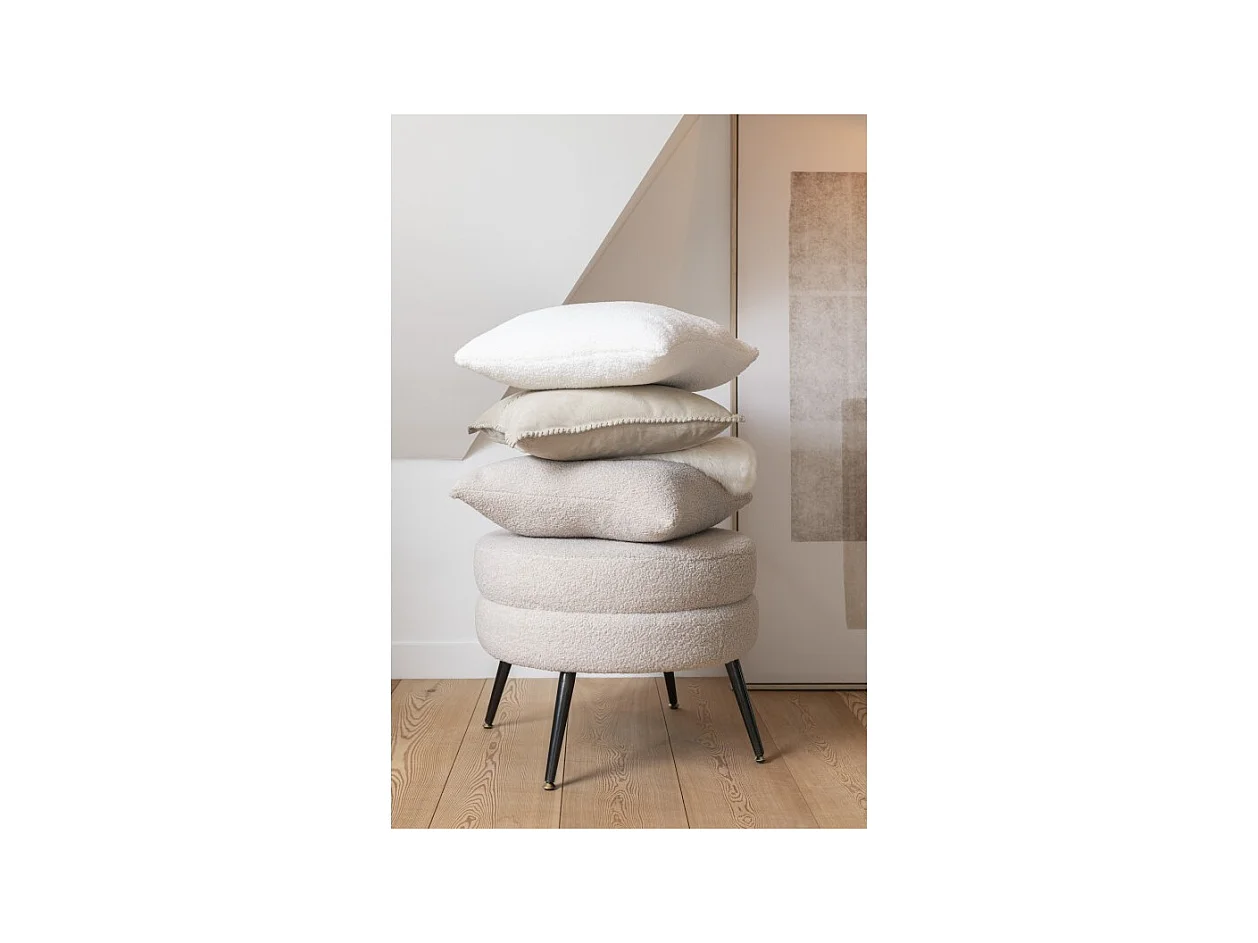 Cojín cuadrado de tela blanca de 45x45x10 cm