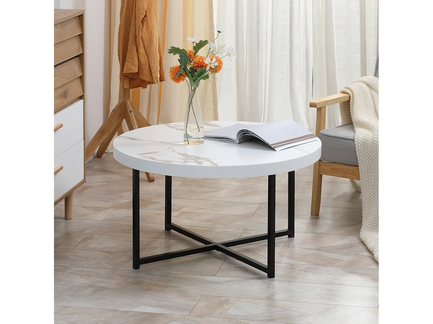 Tavolino da caffè rotondo con piano in mdf e gambe in metallo