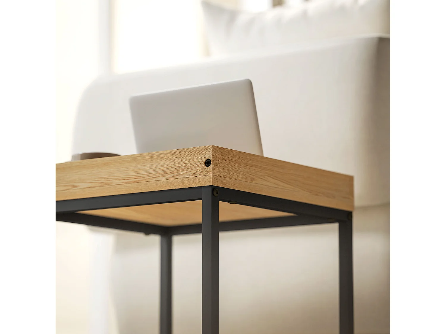 Set 2 tavolini da caffè moderni con gambe a u in legno e acciaio nero