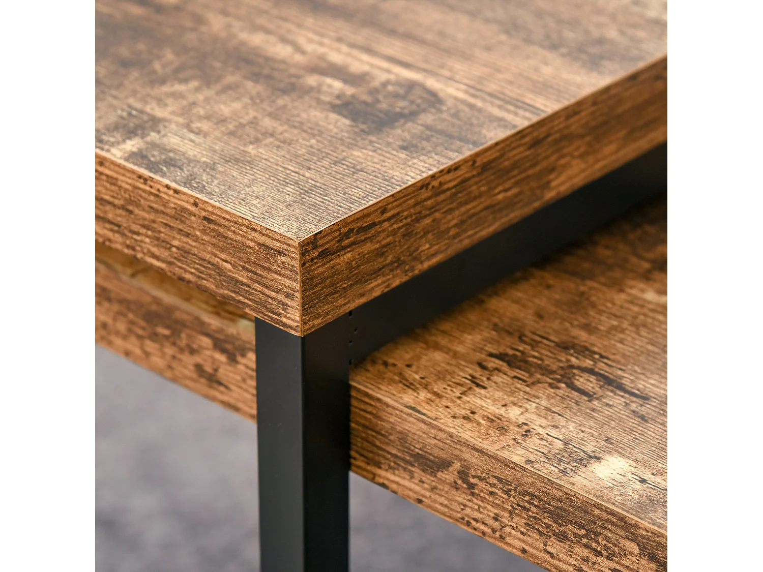 Set 2 tavolini da salotto salvaspazio in stile industriale