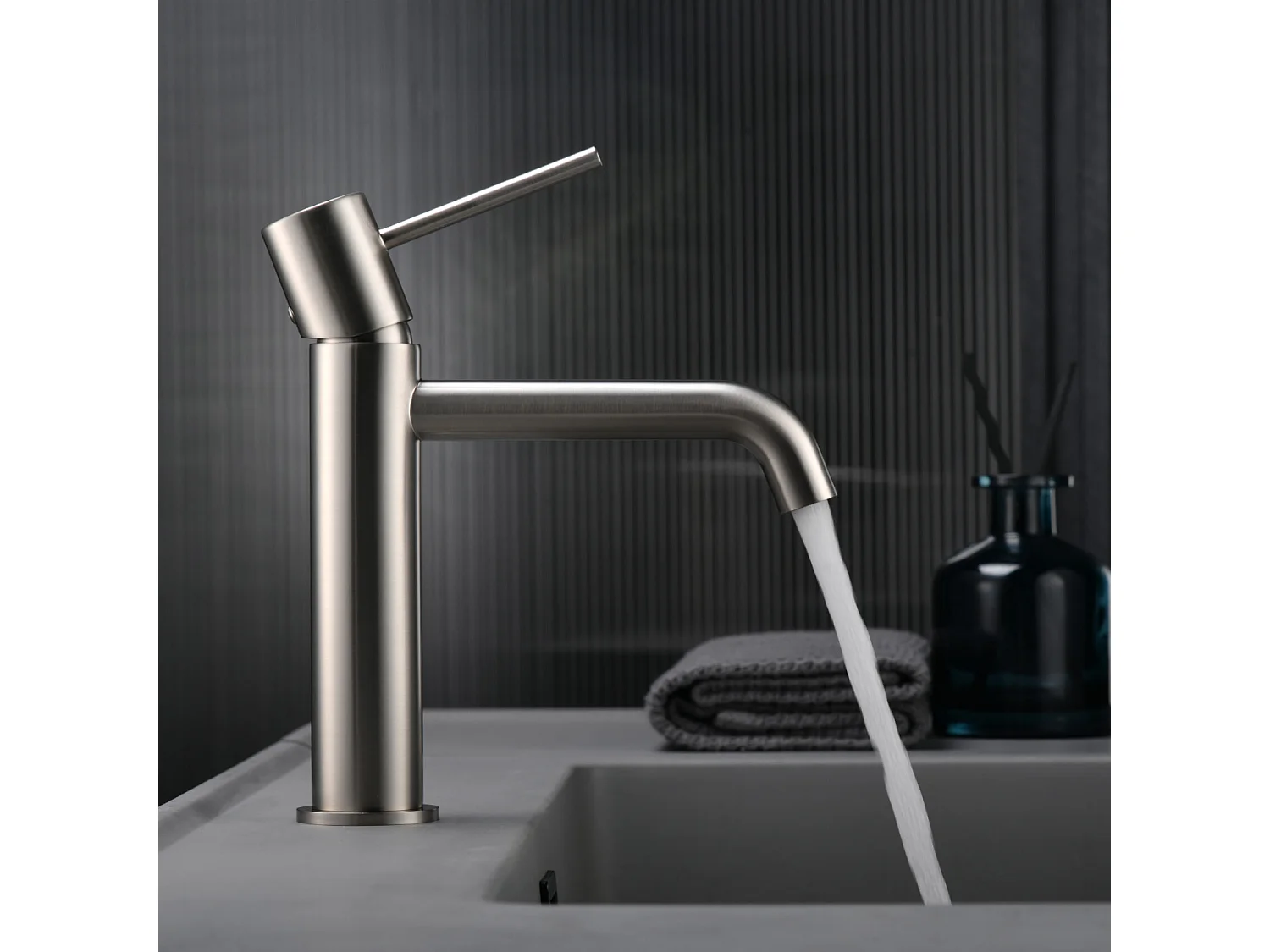 Mitigeur Lavabo Salle de Bain niquel brossé – Bec Bas Anti-Calcaire – Design Moderne - MONZA IMEX