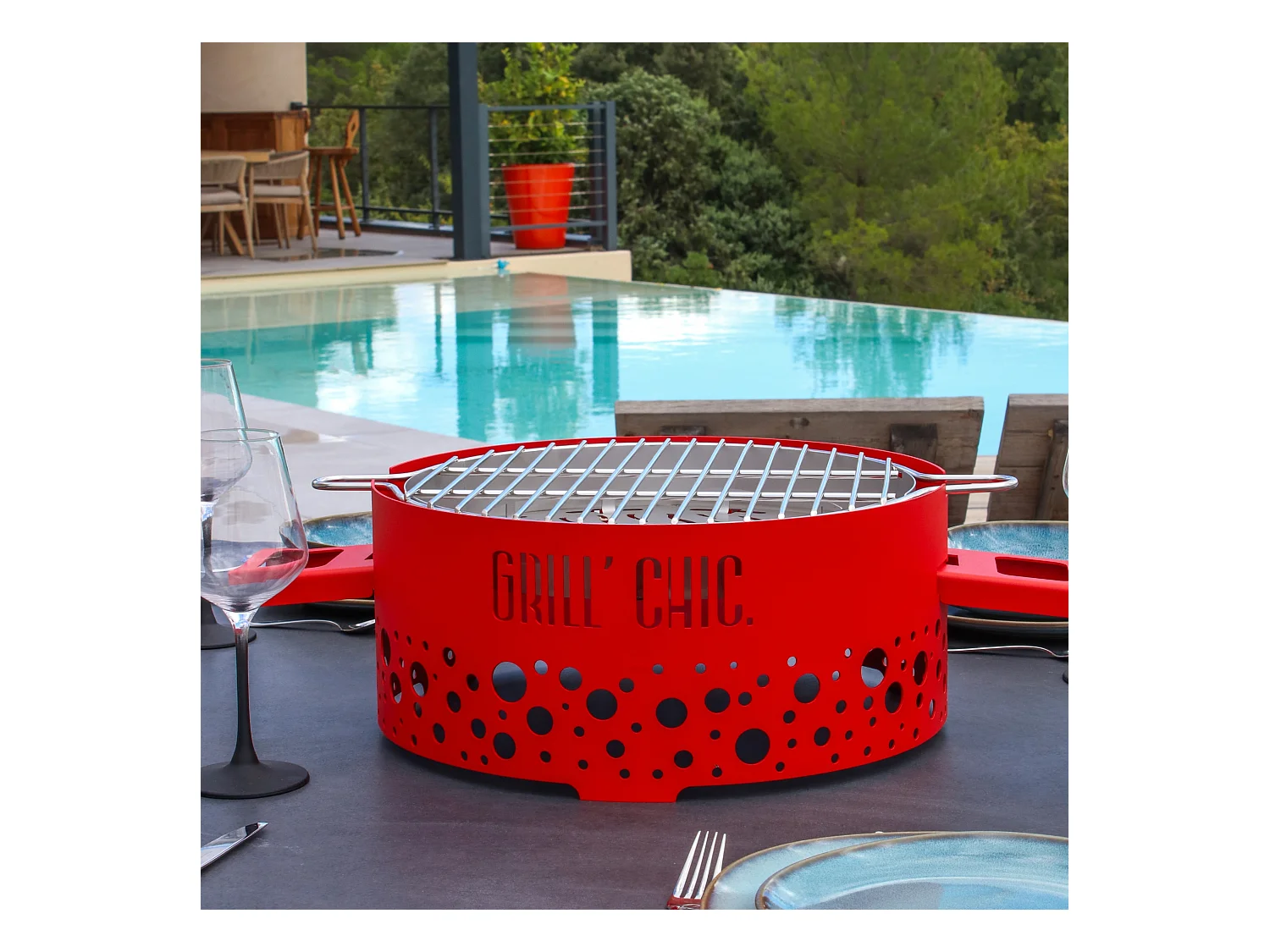 P'TIT GRILL - ACIER - Barbecue Rouge - Compact et performant, parfait pour une touche de couleur et des grillades savoureuses