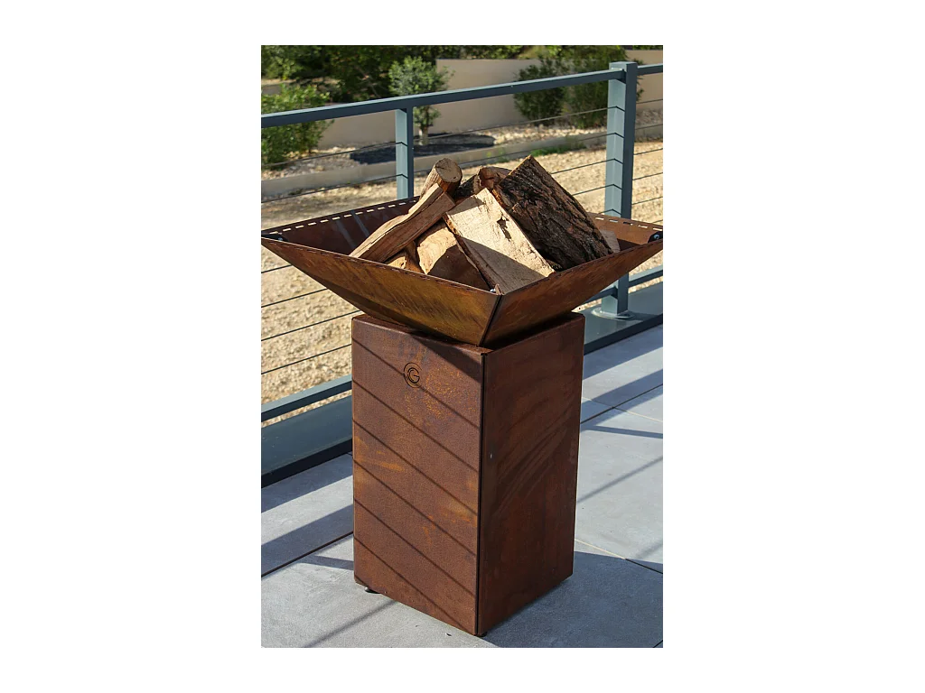 CEVENOL Simple Cuve Corten - Bol à feu carré - Sans rangement bois - Robuste et esthétique pour une intégration parfaite en extérieur
