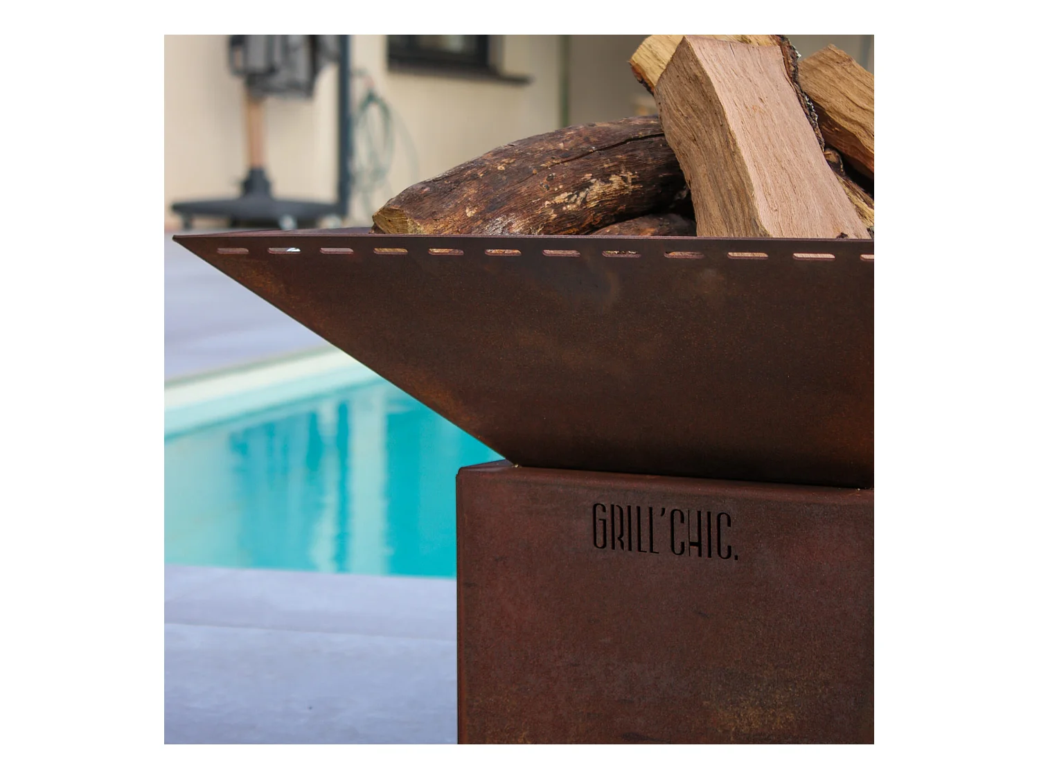 MINI CEVENOL Simple Cuve Corten - Bol à feu L carré sans rangement bois - Spacieux et élégant pour des soirées chaleureuses et conviviales