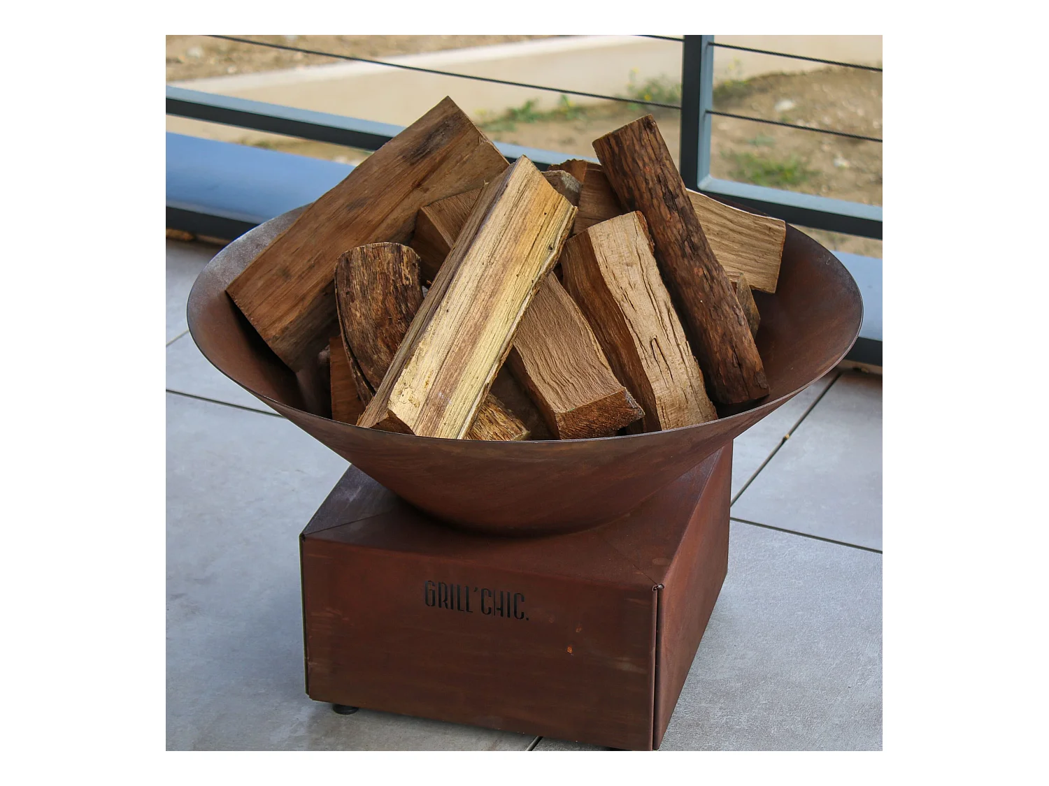 MINI CEVENOL Simple Cuve Corten - Bol à feu L rond sans rangement bois - Grande capacité et style industriel pour un extérieur raffiné