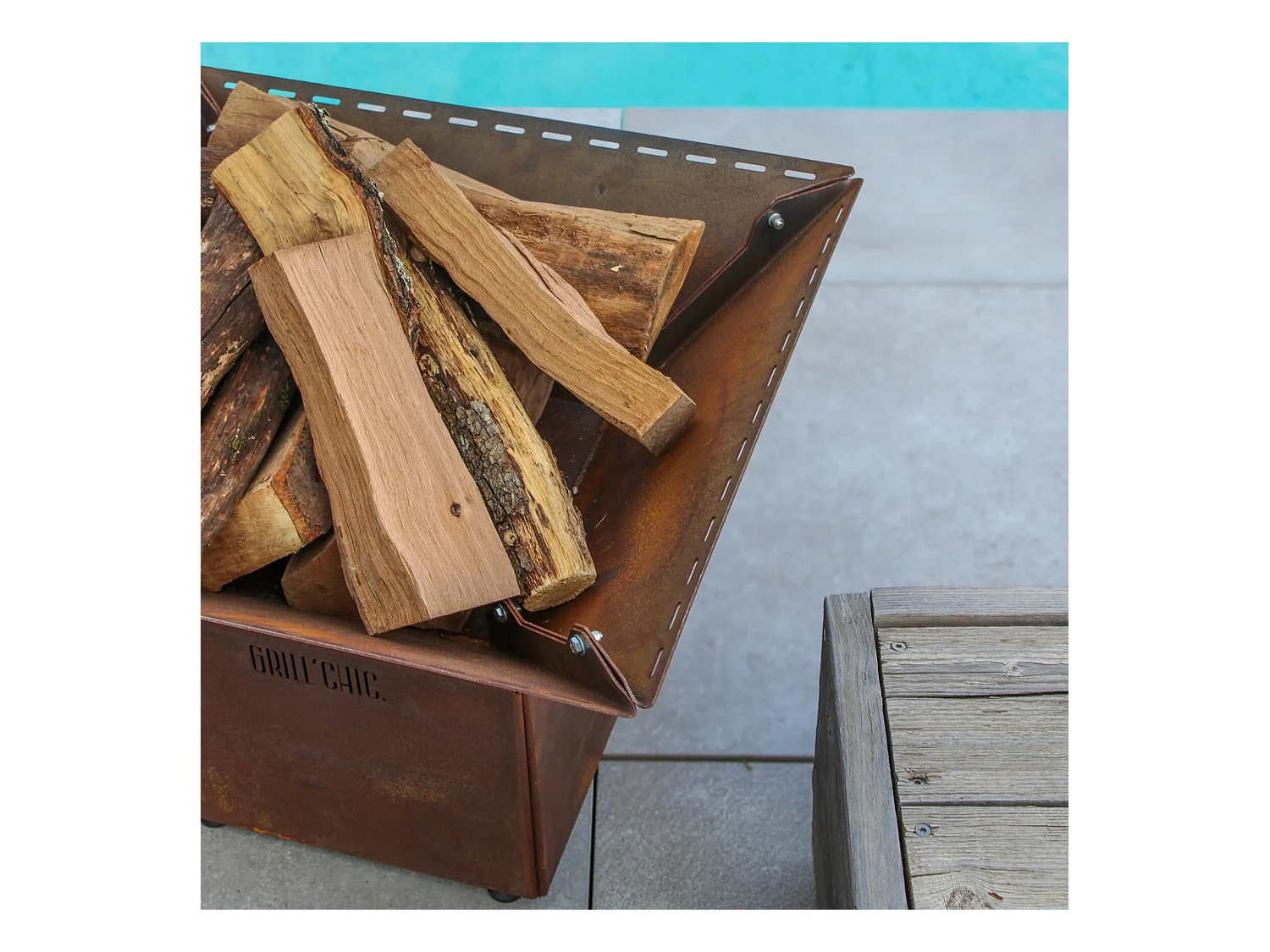 MINI CEVENOL Simple Cuve Corten - Bol à feu S carré sans rangement bois - Compact et pratique pour un usage optimisé en extérieur