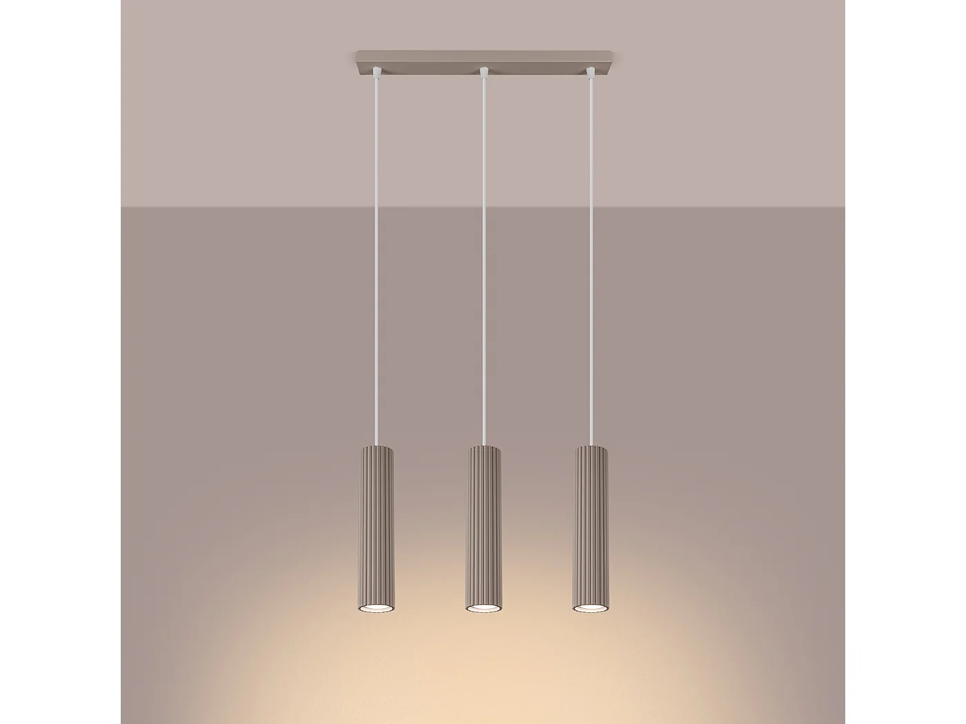 Lampe Suspendue Karbon Minimaliste En Aluminium - 3 Sources Lumineuses - L.45 X H.98 Cm - Taupe