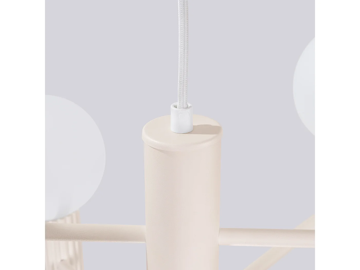 Lustre Halo Moderne En Aluminium - 6 Sources Lumineuses - L.64 X H.230 Cm - Beige