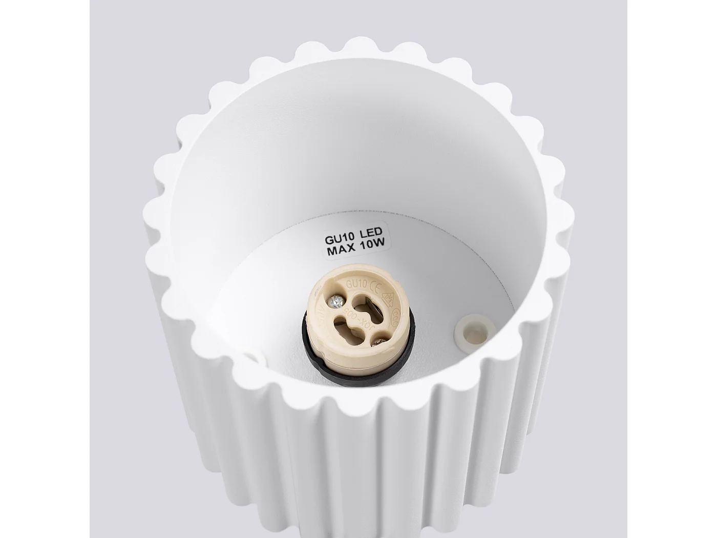 Plafonnier Aura Minimaliste En Aluminium - 1 Sources Lumineuses - L.10 X H.10 Cm - Blanc