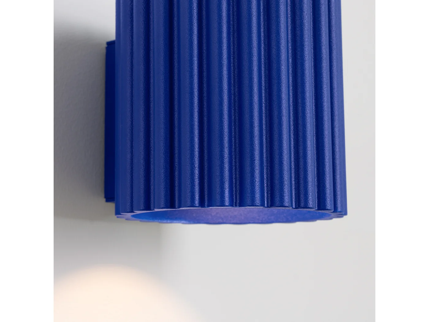 Applique Aura Minimaliste En Aluminium - 1 Sources Lumineuses - L.10 X H.10 Cm - Outremer