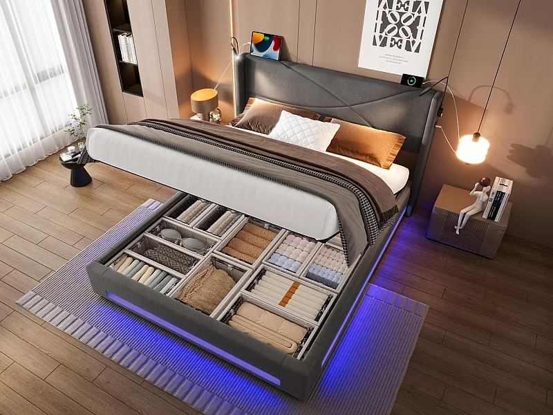 Lit Coffre 140×200 cm - Lit  Rembourré en Velours Gris – Motif Matelassé en Lignes - Lampe de Lecture + LED/USB – Coffre Hydraulique – Style Contemporain