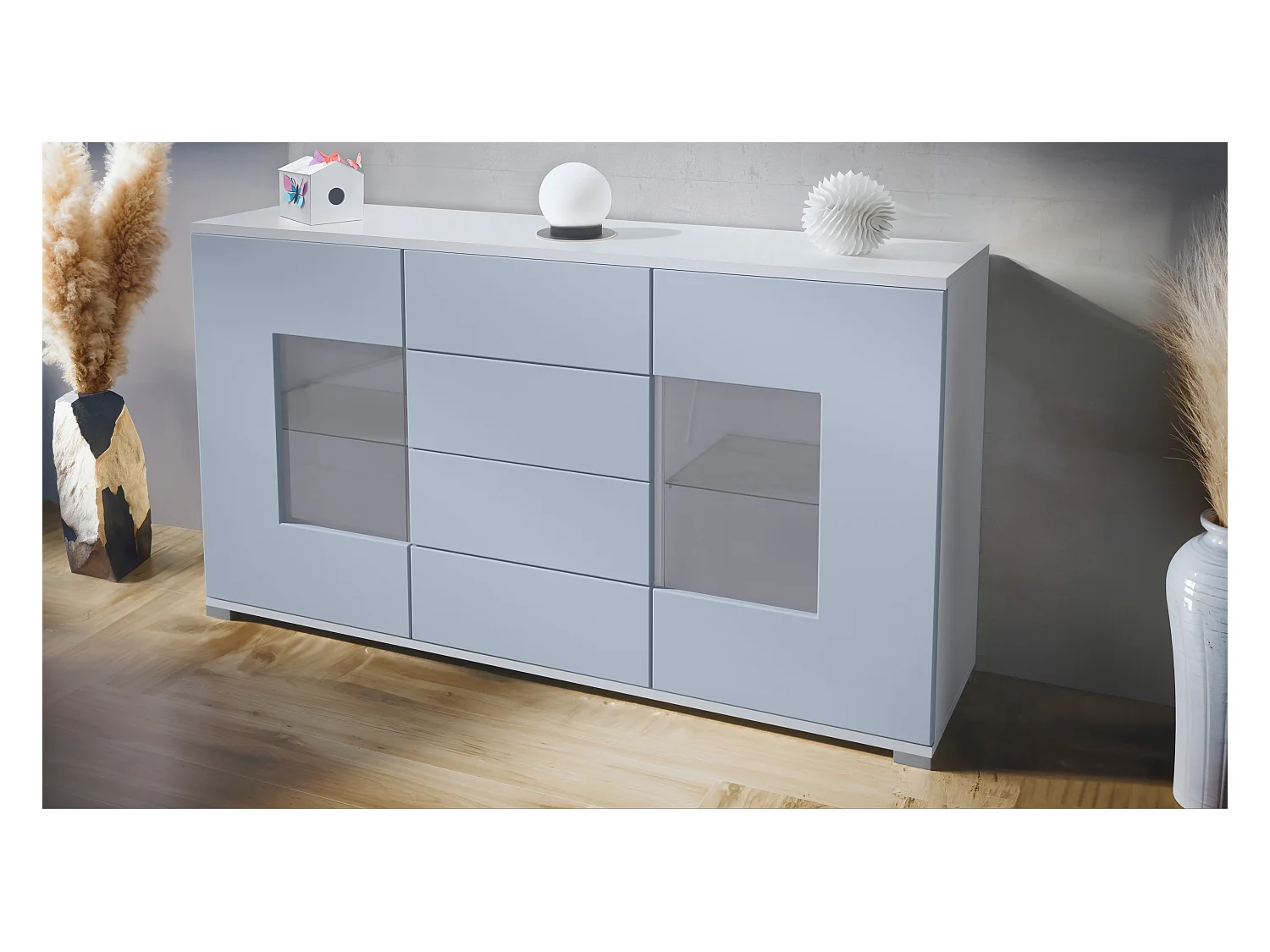Buffet Grömitz V1 – Meuble avec 2 Grandes Portes et 4 Tiroirs, blanc mat/denim mat (138,5 x 75,5 x 35)