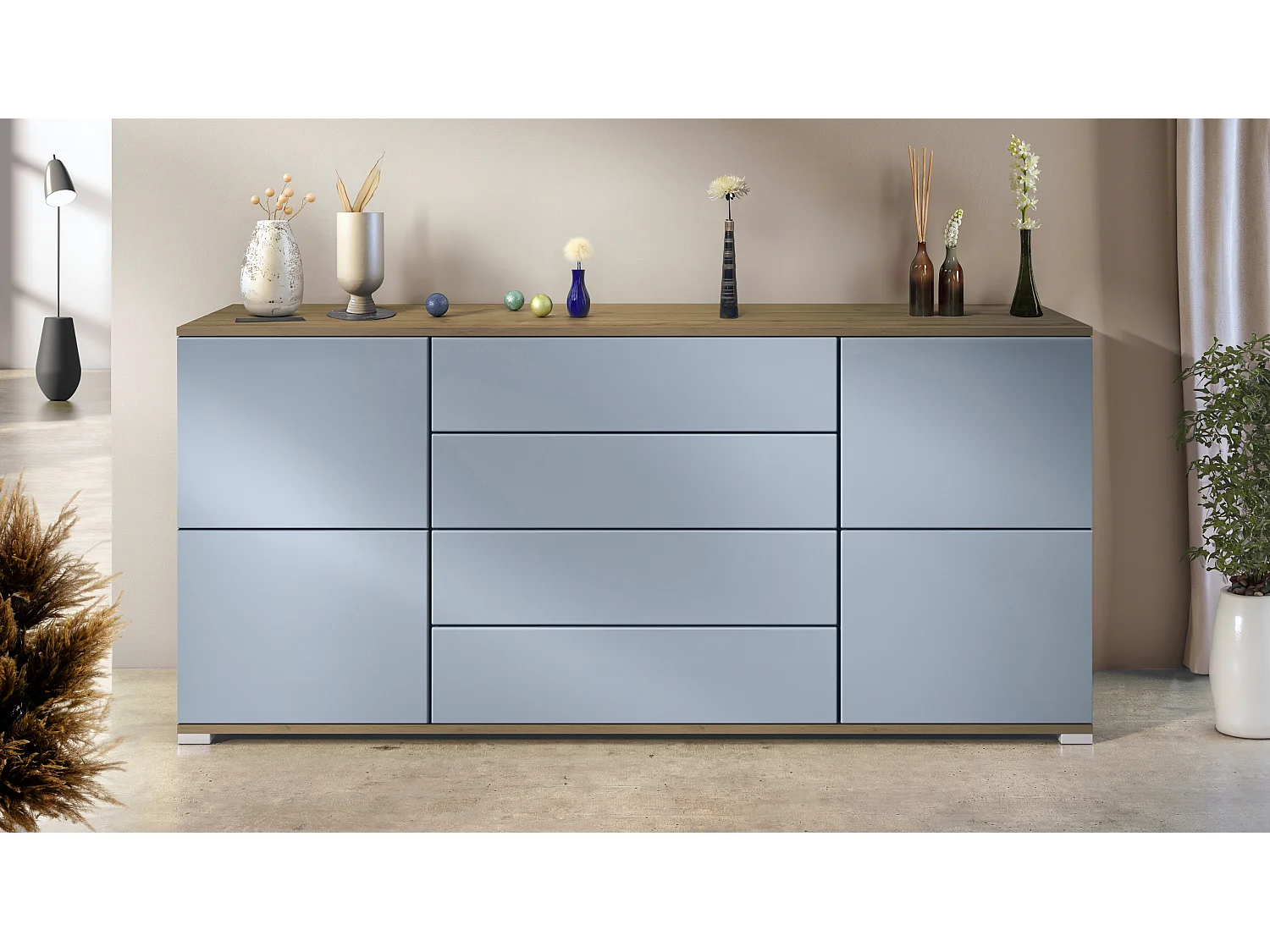 Buffet Rova V2 – Meuble avec 4 Portes et 4 Tiroirs, Chêne Evoke/denim mat (166,5 x 75,5 x 35)