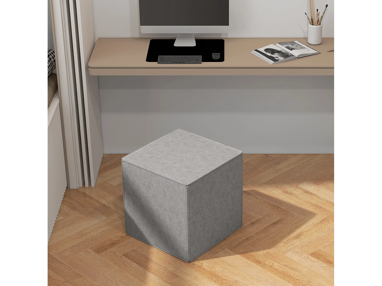 Poggiapiedi con rivestimento in tessuto effetto lino grigio chiaro