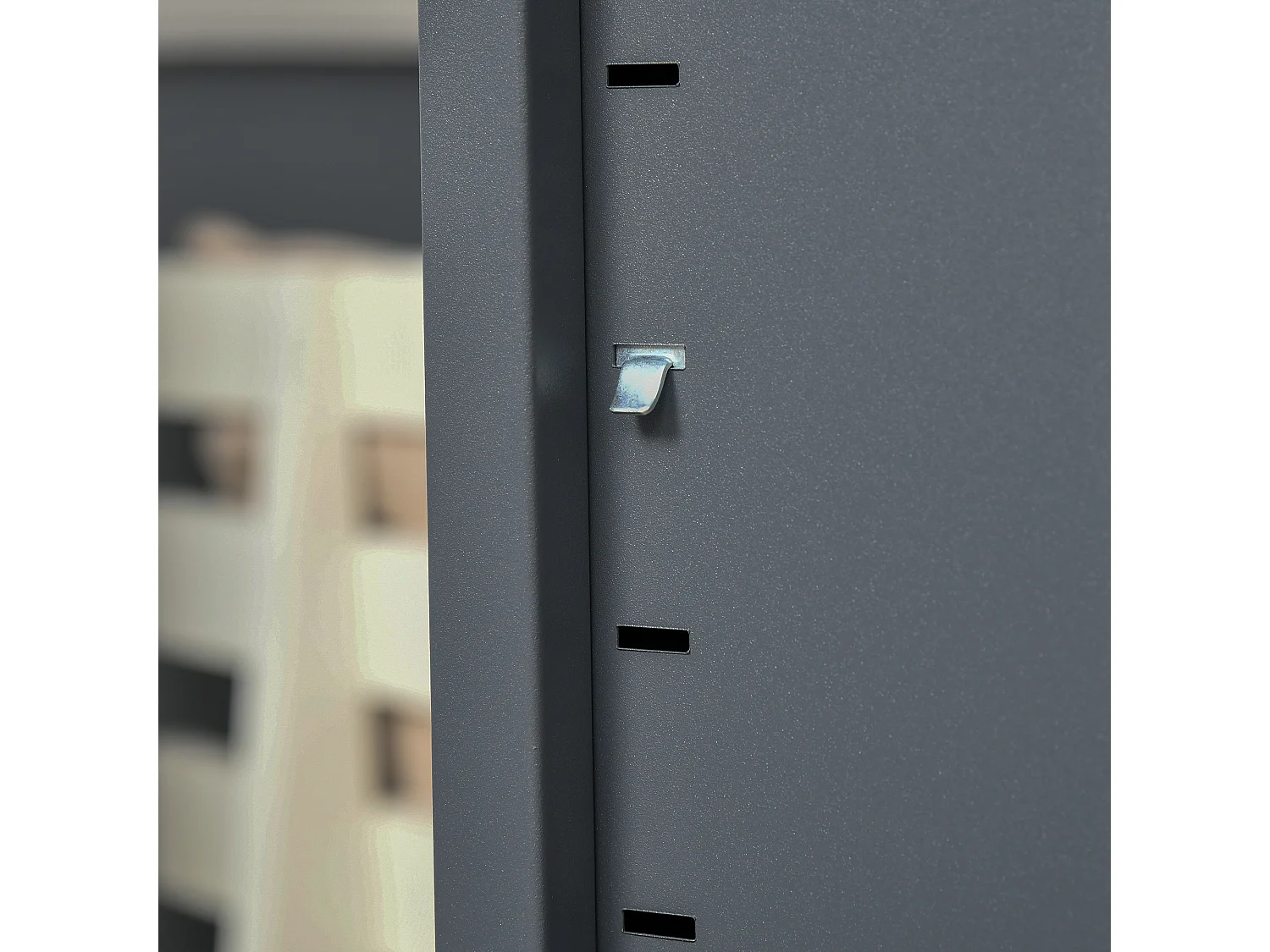 Armadietto metallico 2 ante in stile industriale con 2 mensole grigio