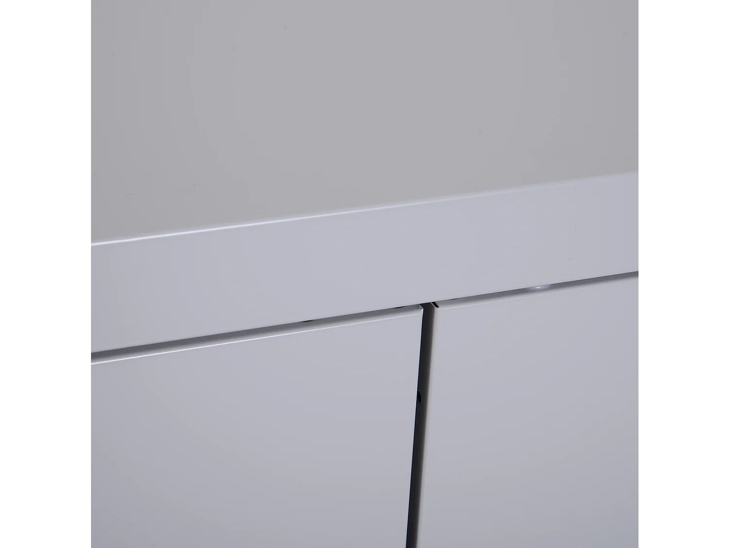 Armadietto mobile con ripiano regolabile e chiusura di sicurezza