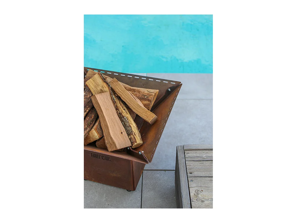 CEVENOL POOL Simple Cuve Corten - Brasero carré - Design moderne et résistant pour des moments chaleureux en extérieur