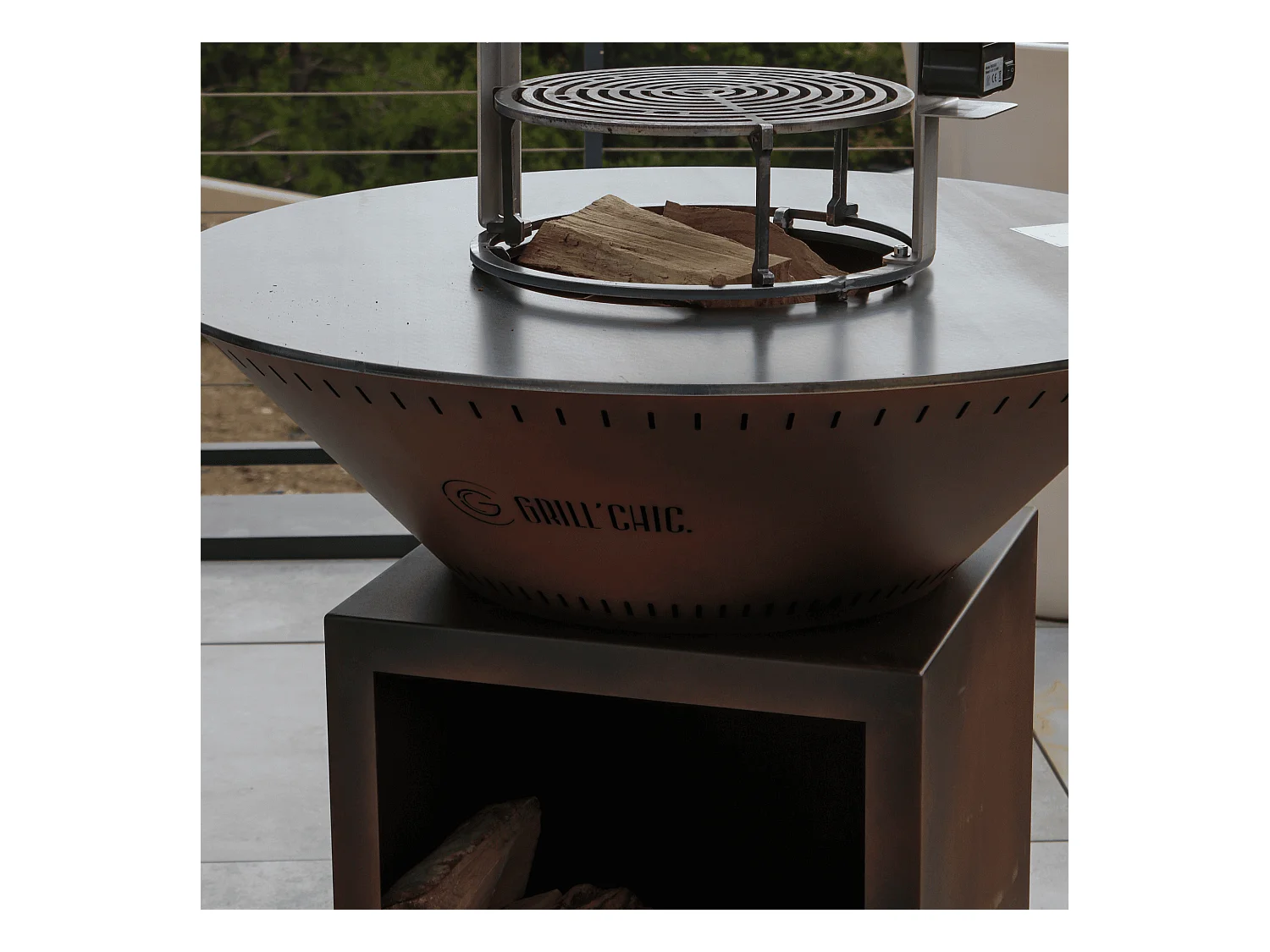 CLASSIQUE Double Cuve Acier - Brasero - 103x90cm - Effet Corten - Style industriel et robuste pour une ambiance chaleureuse en extérieur