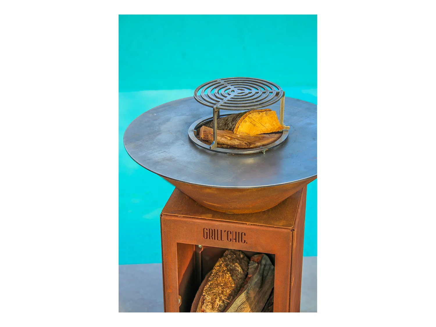 AUVERGNAT Brasero Simple Cuve Corten Carré - Sans rangement bois - Compact et simple, parfait pour des soirées en extérieur